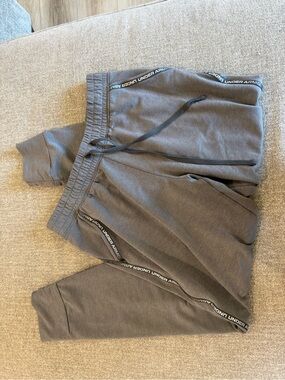 Under Armour Charcoal Gray Logo-Trim Joggers